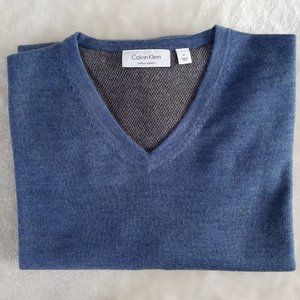 Calvin Klein Sweater